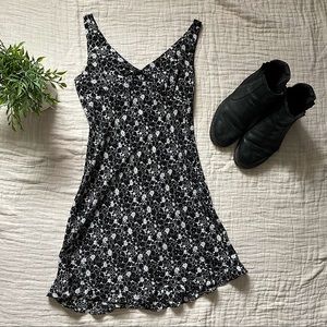 90s black and white vintage slip dress dainty Express size 9, 10 summer y2k